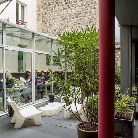 Hotel Le Quartier Bercy-square 3*