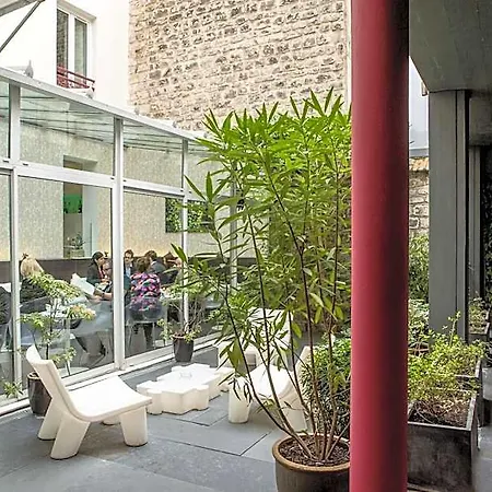 Отель Le Quartier Bercy-square 3*