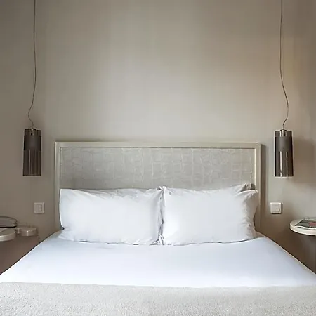 Le Quartier Bercy-square 3* Париж