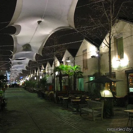 Hotel Le Quartier Bercy-square