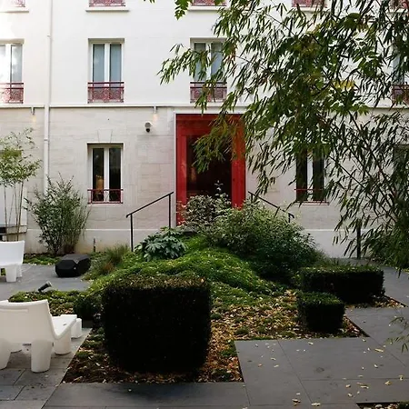 Le Quartier Bercy-square Parigi