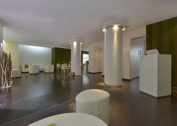 Le Quartier Bercy-square Hotel 3*