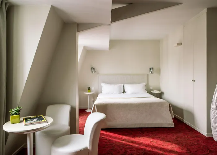 Le Quartier Bercy-square Paris