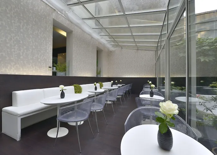 르 카르티에 베르시-스퀘어 파리