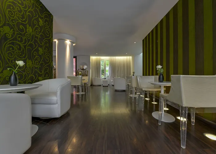 Hotel Le Quartier Bercy-square