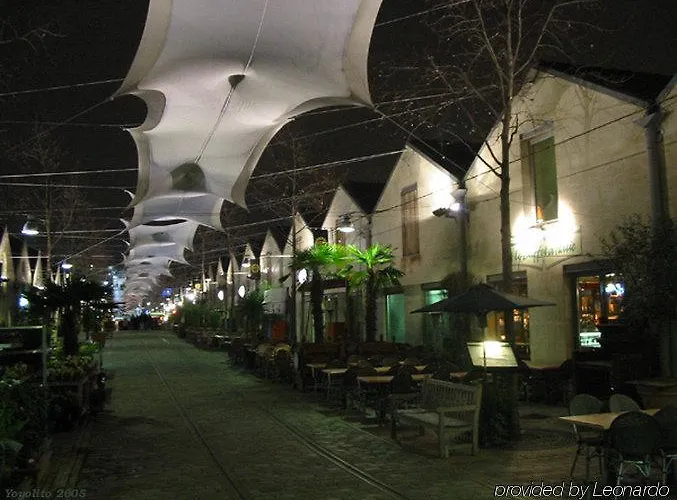Hotel Le Quartier Bercy-square