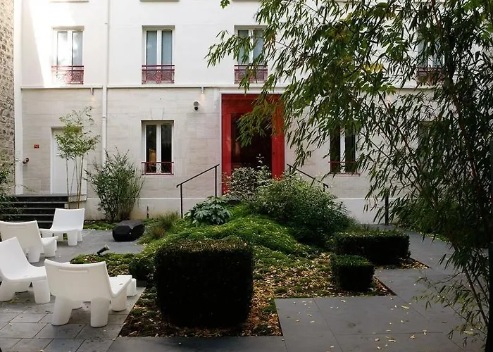 Le Quartier Bercy-square Paris