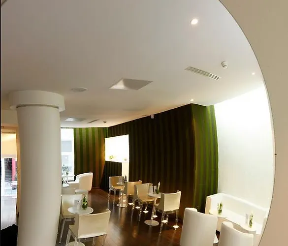 Le Quartier Bercy-square Hotel 3*