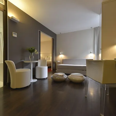 Hotel Le Quartier Bercy-square 3*